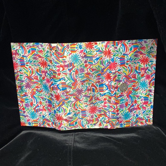 Very bright and fun women’s wallet - large.  Never used with tags. - Picture 4 of 6